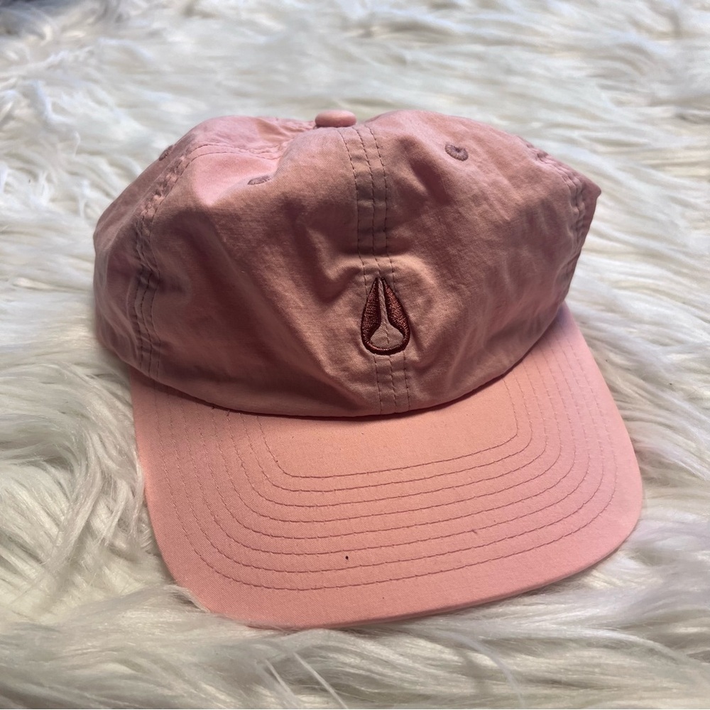 NIXON baby Pink Baseball Cap with embroidered Logo